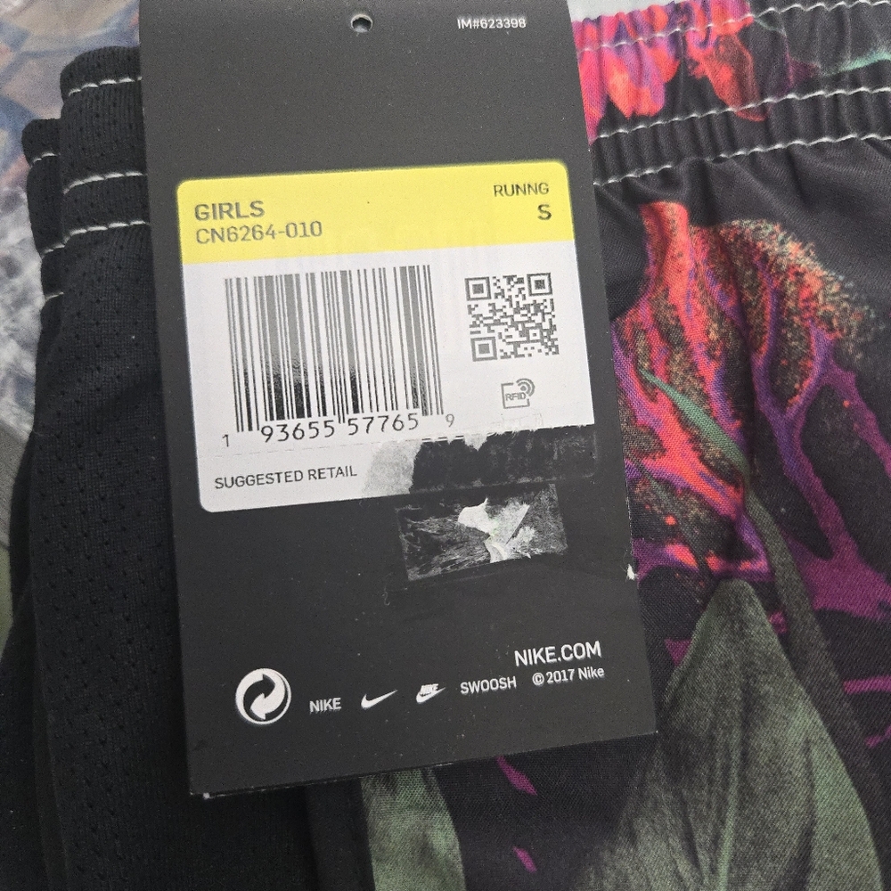 Nike Girls Small Running Shorts Floral Multi Color Dri-Fit NWT 102025 - Picture 8 of 10